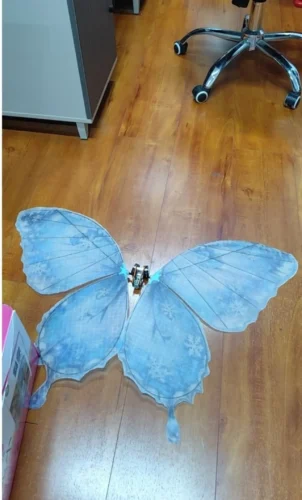 remote control flutter butterfly drone realistic flying toy with 2.4ghz control, rechargeable battery, for wedding surprise, party, indoor & outdoor play, great gift for kids and adults (blue)
